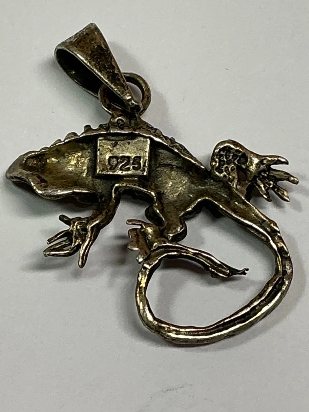 Sterling Silver GECKO 🦎 Pendant. 1 3/8 inches long